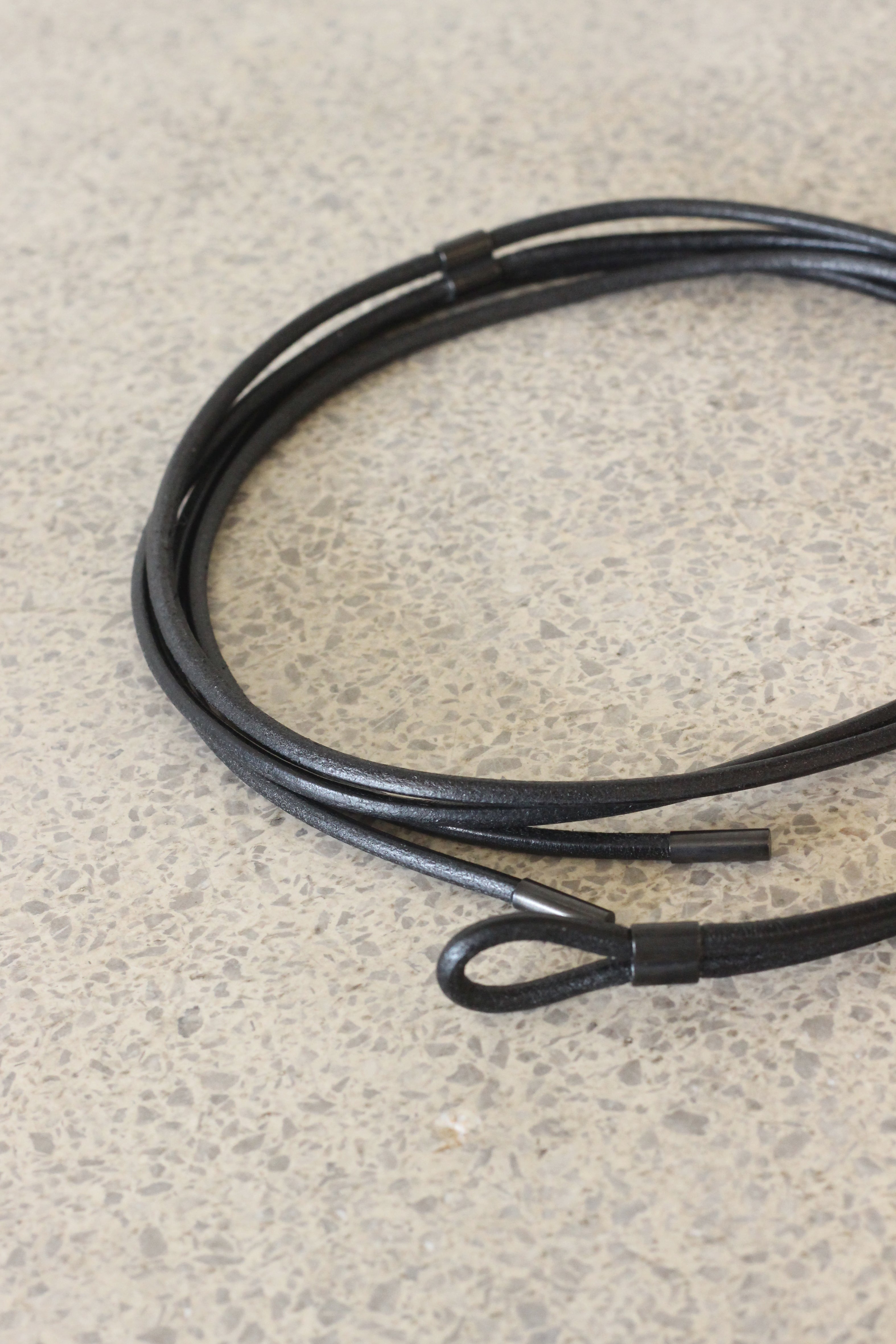 UNUSED "Leather belt" (black)