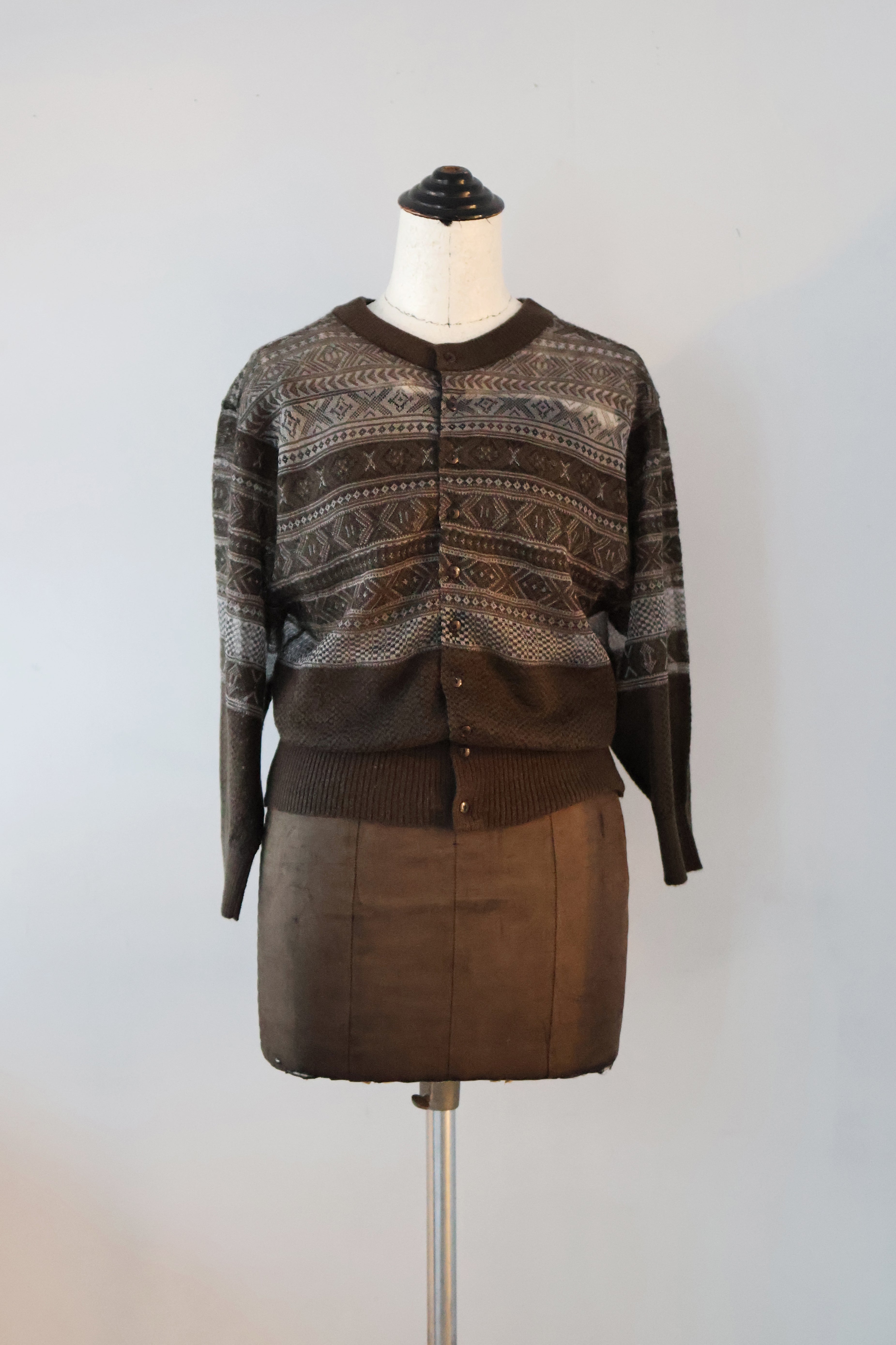 JUN MIKAMI "Fair Isle cardigan" (brown)