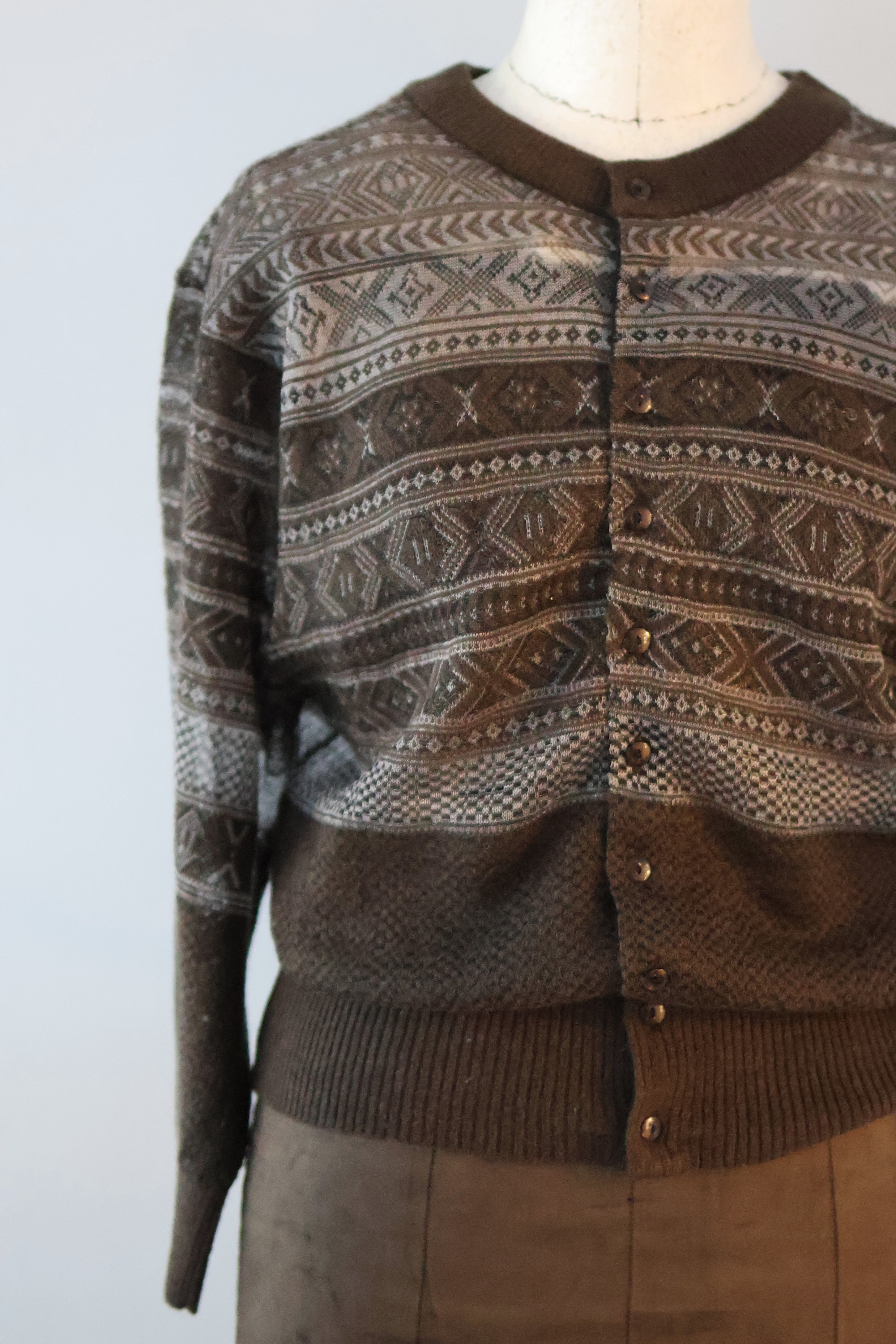 JUN MIKAMI "Fair Isle cardigan" (brown)
