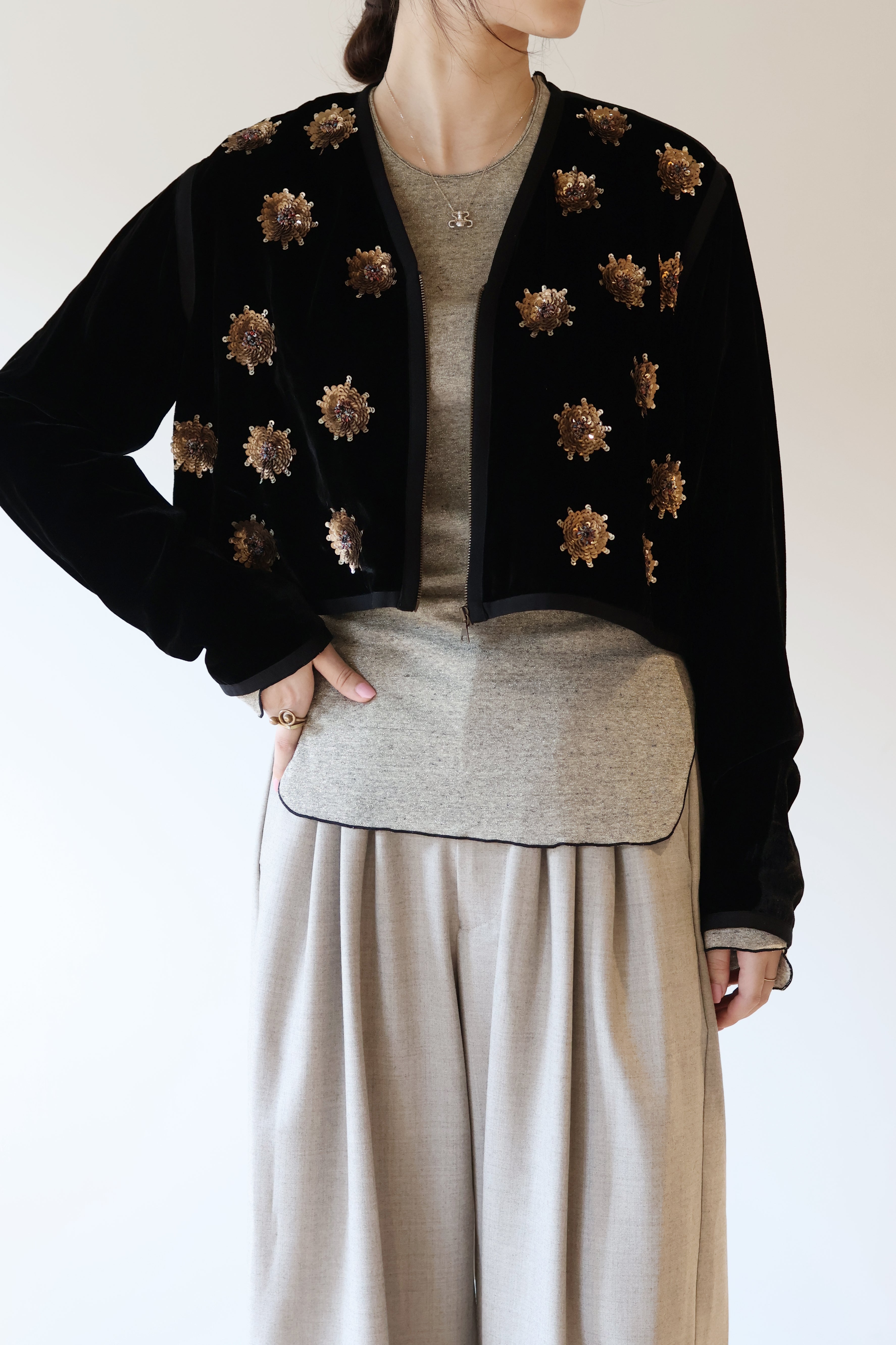 VILLD "sequins zip jacket" (black)