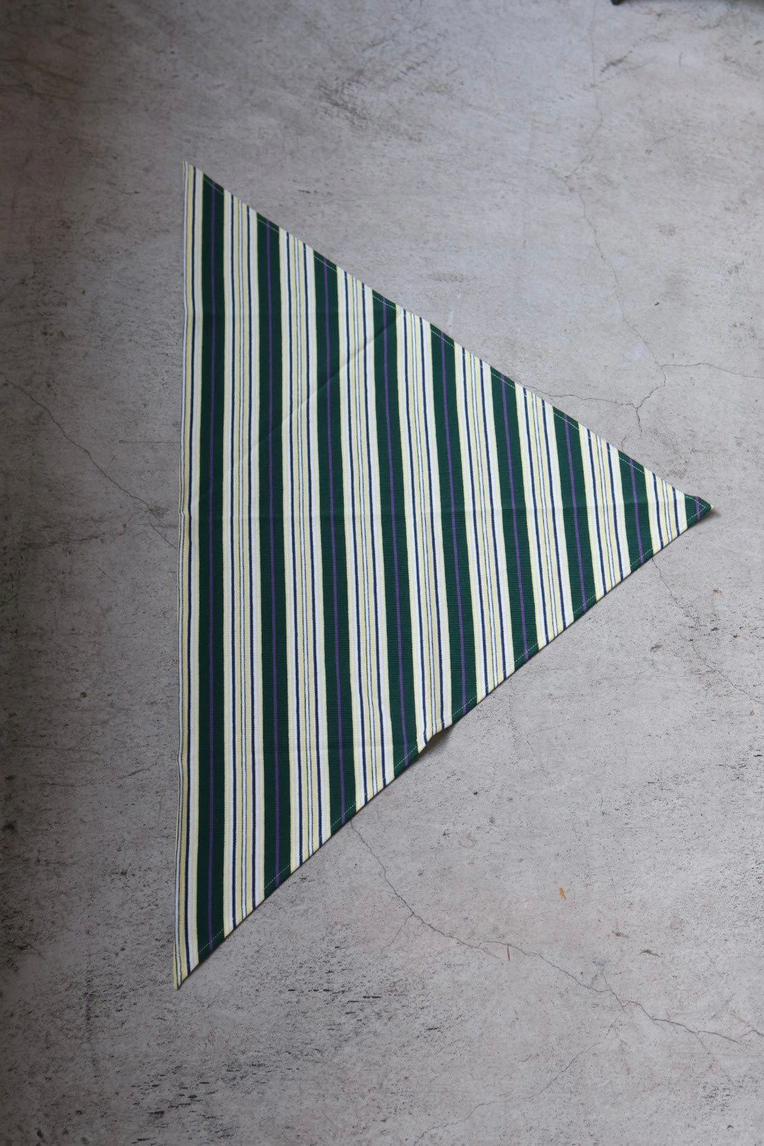 fifi collection “border scarf“ (green) fifi collection “border scarf“ (brown/ green) – lillt-store