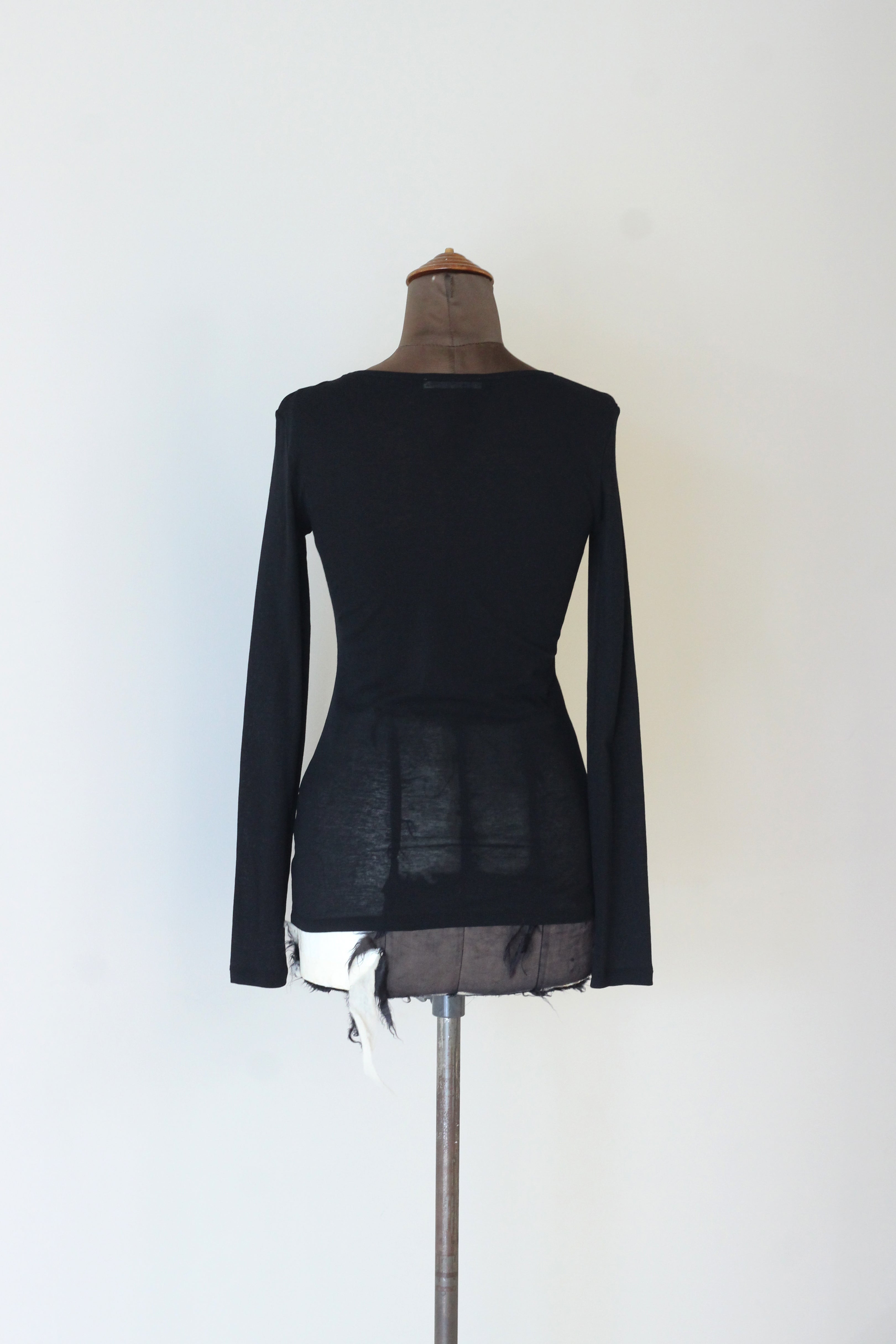 AMOMENT "round t-shirts" (black)
