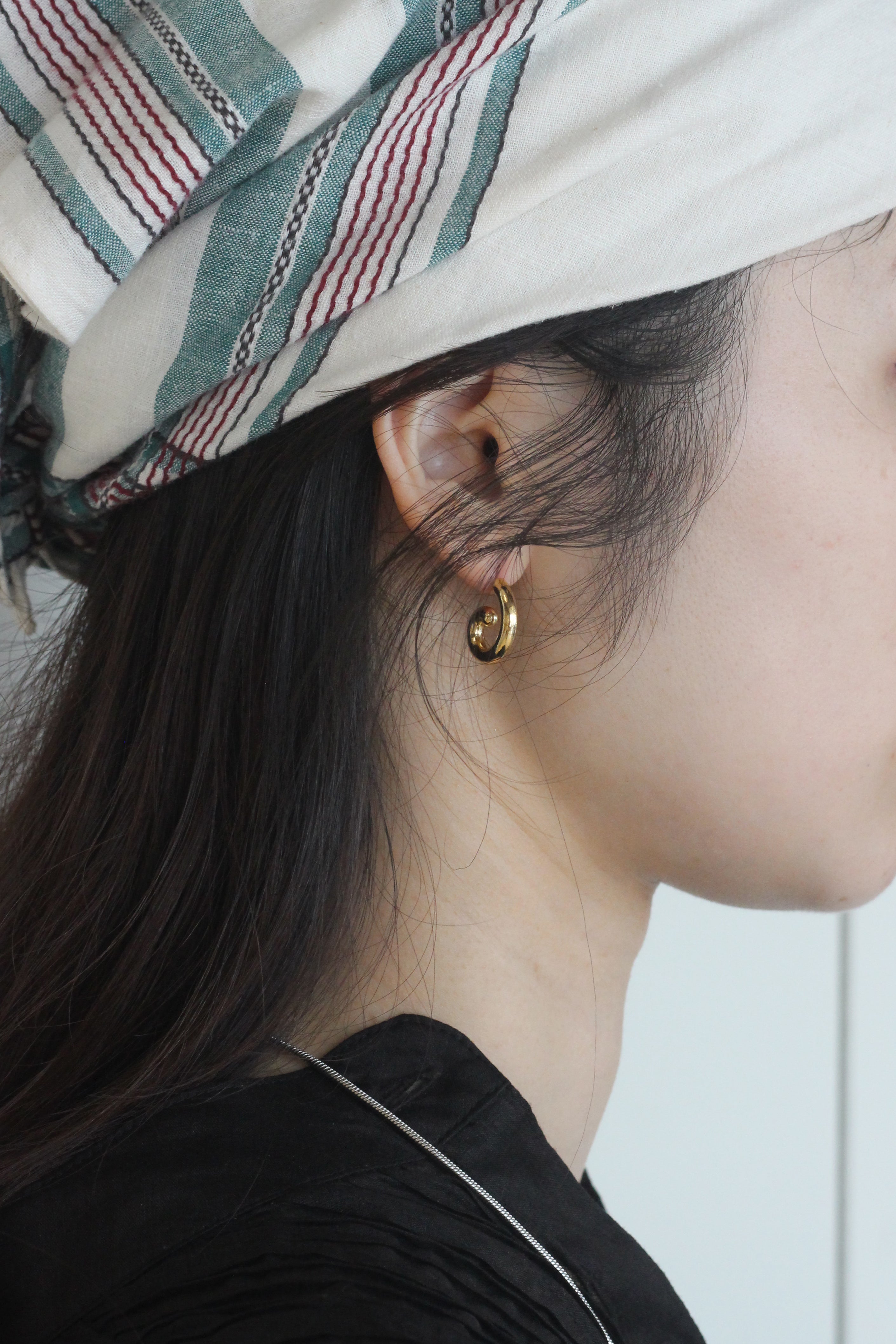 LE MOON "spiral sun pierce" (gold)