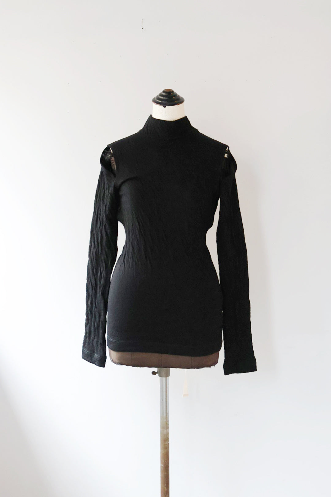 TANAKA "High-Neck Jersey Top" (black)