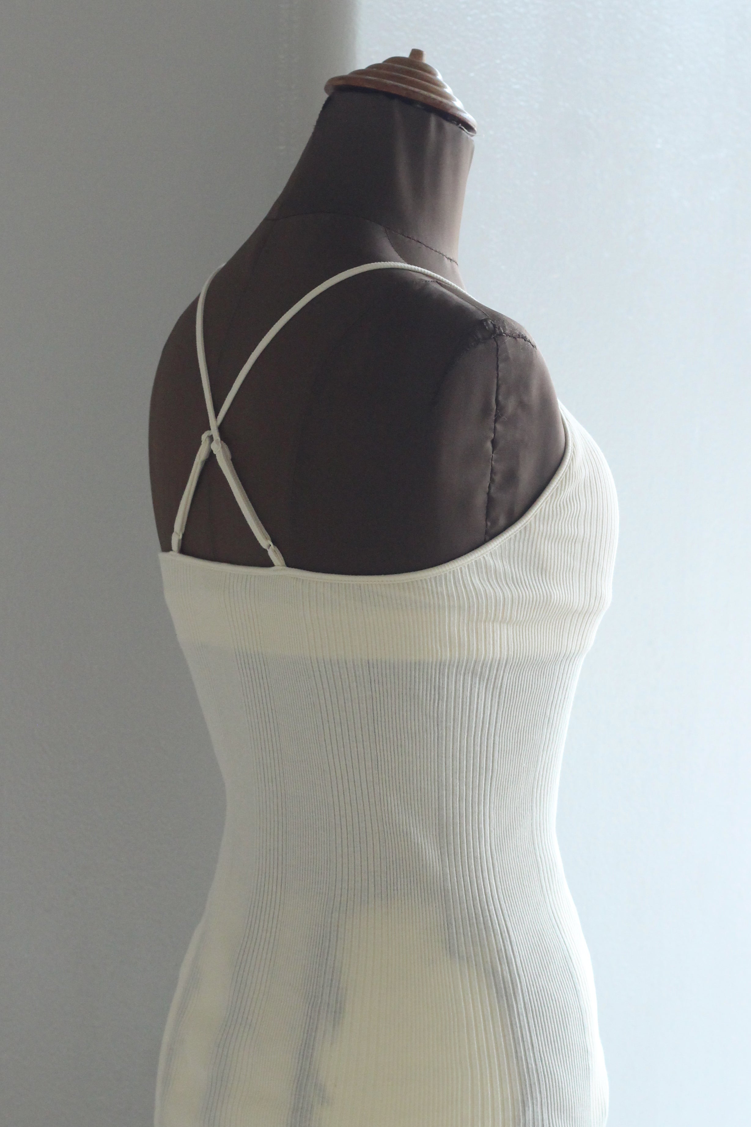 HAKUJI "Random rib bra camisole" (ivory)