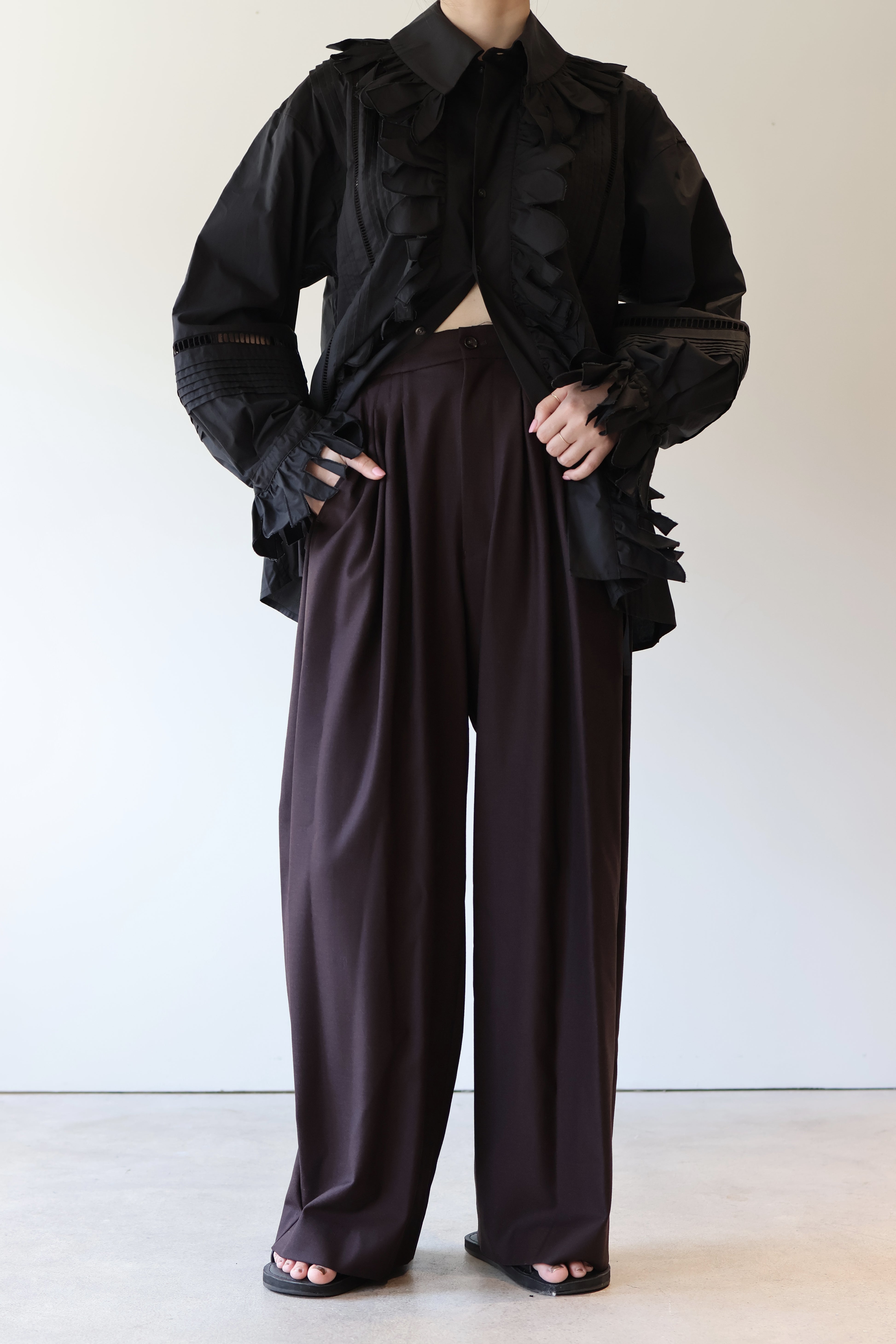 VILLD "wool tuck pants" (brown)