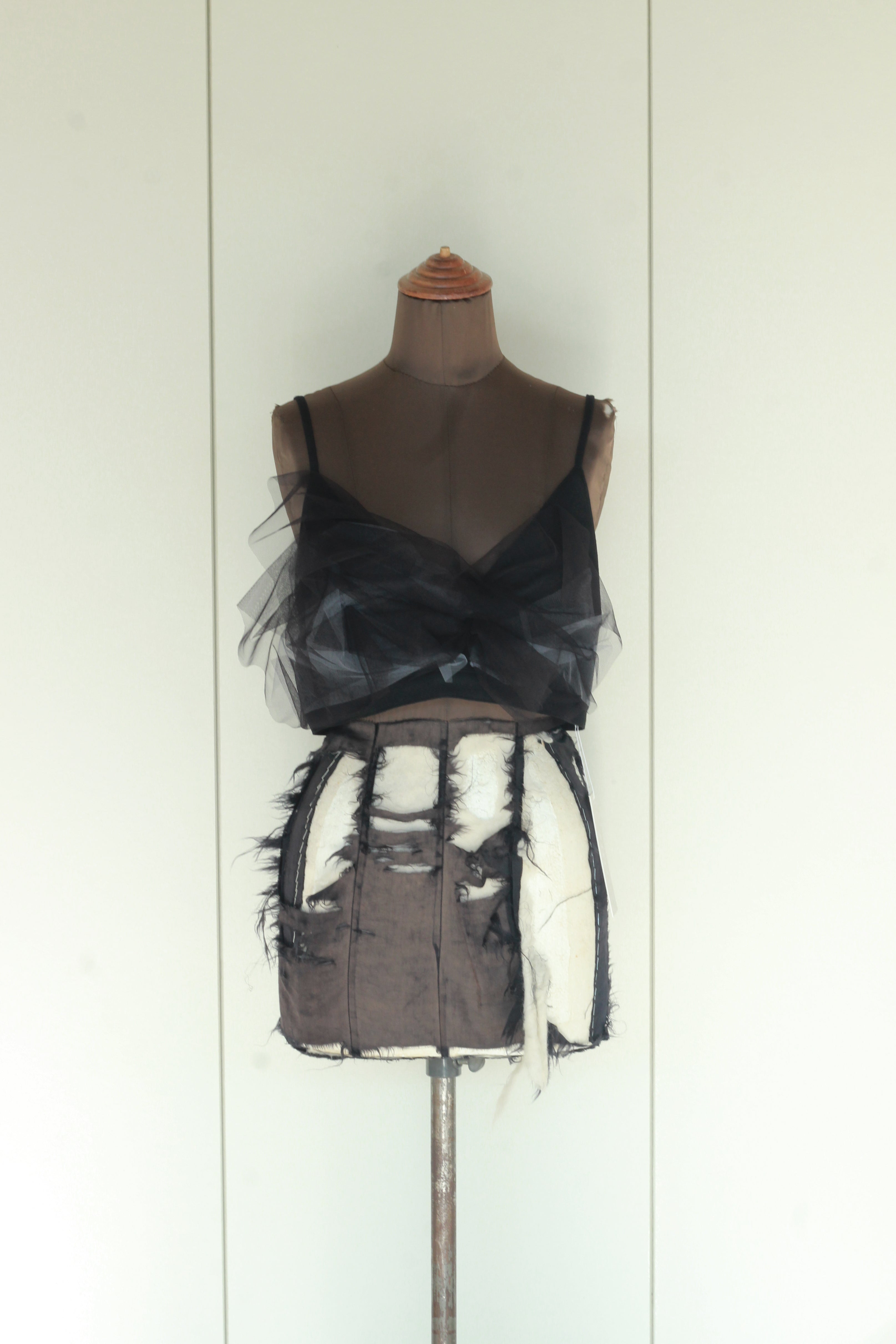 MARGE "tulle cropped bustier" (black)