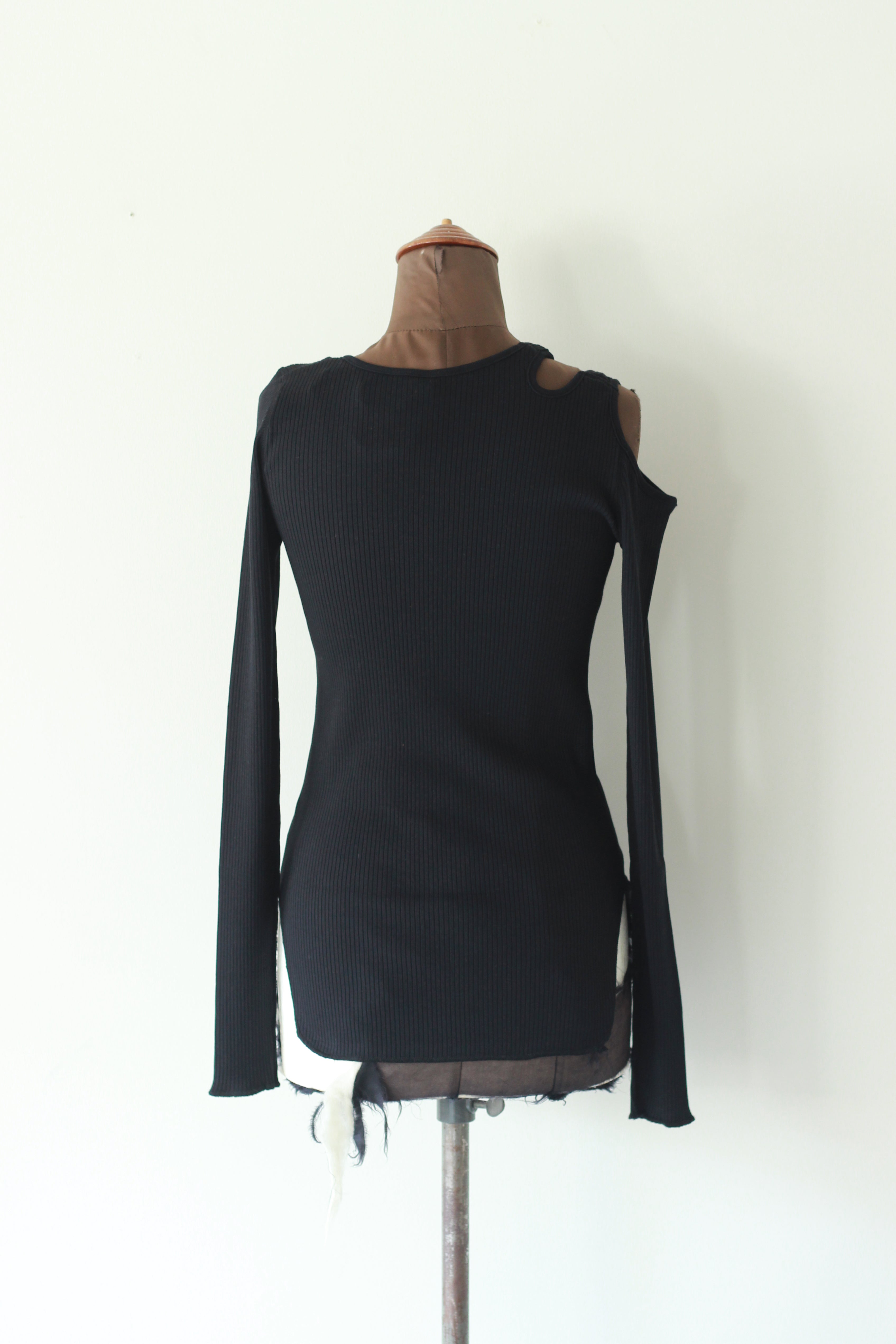 HAKUJI "Organic cotton shoulder hole LS" (black)