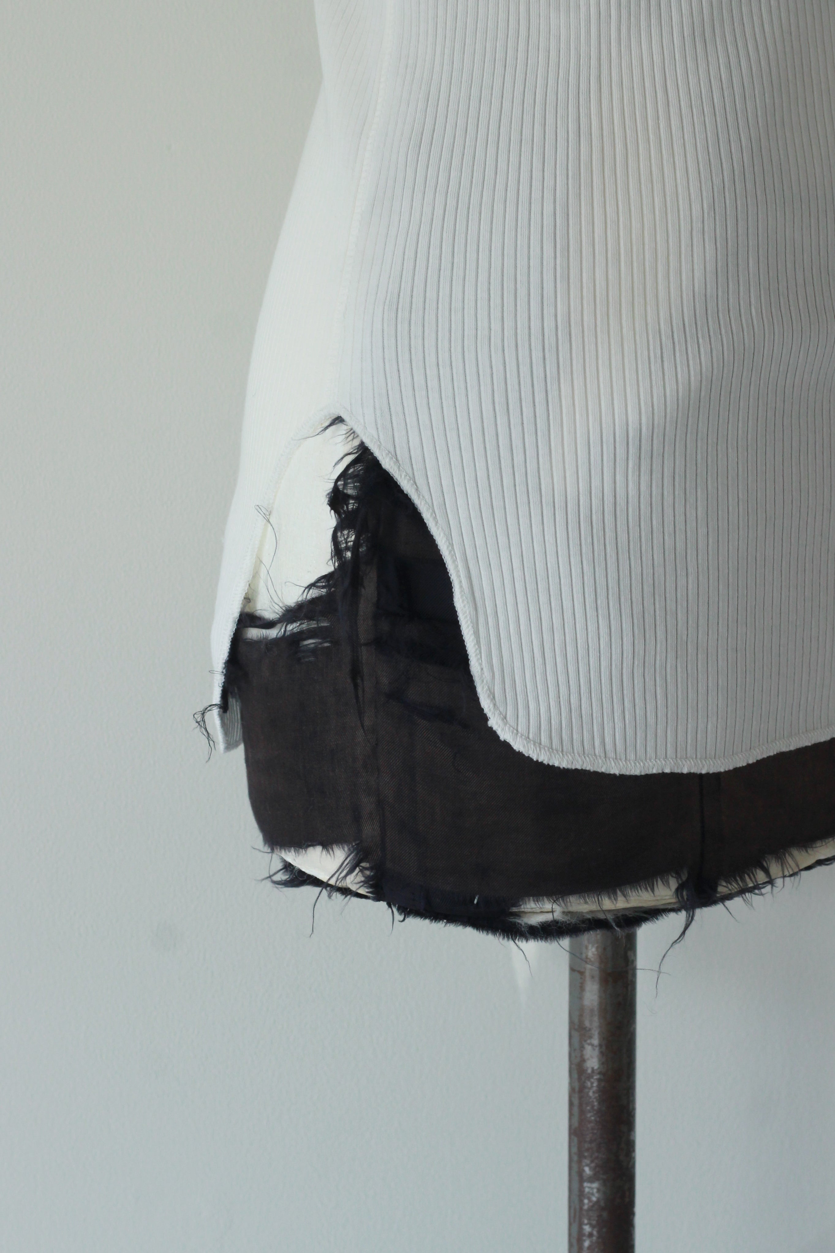 HAKUJI "Organic cotton shoulder hole LS" (white)