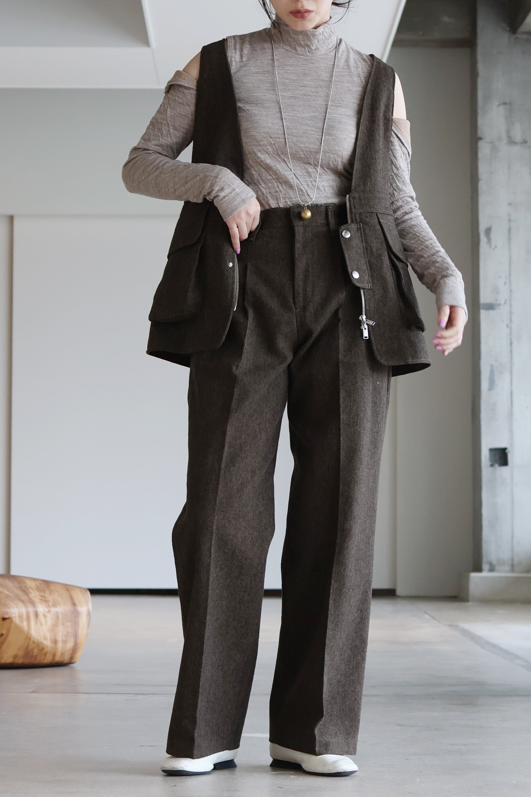 TANAKA "High-Neck Jersey Top" (beige)