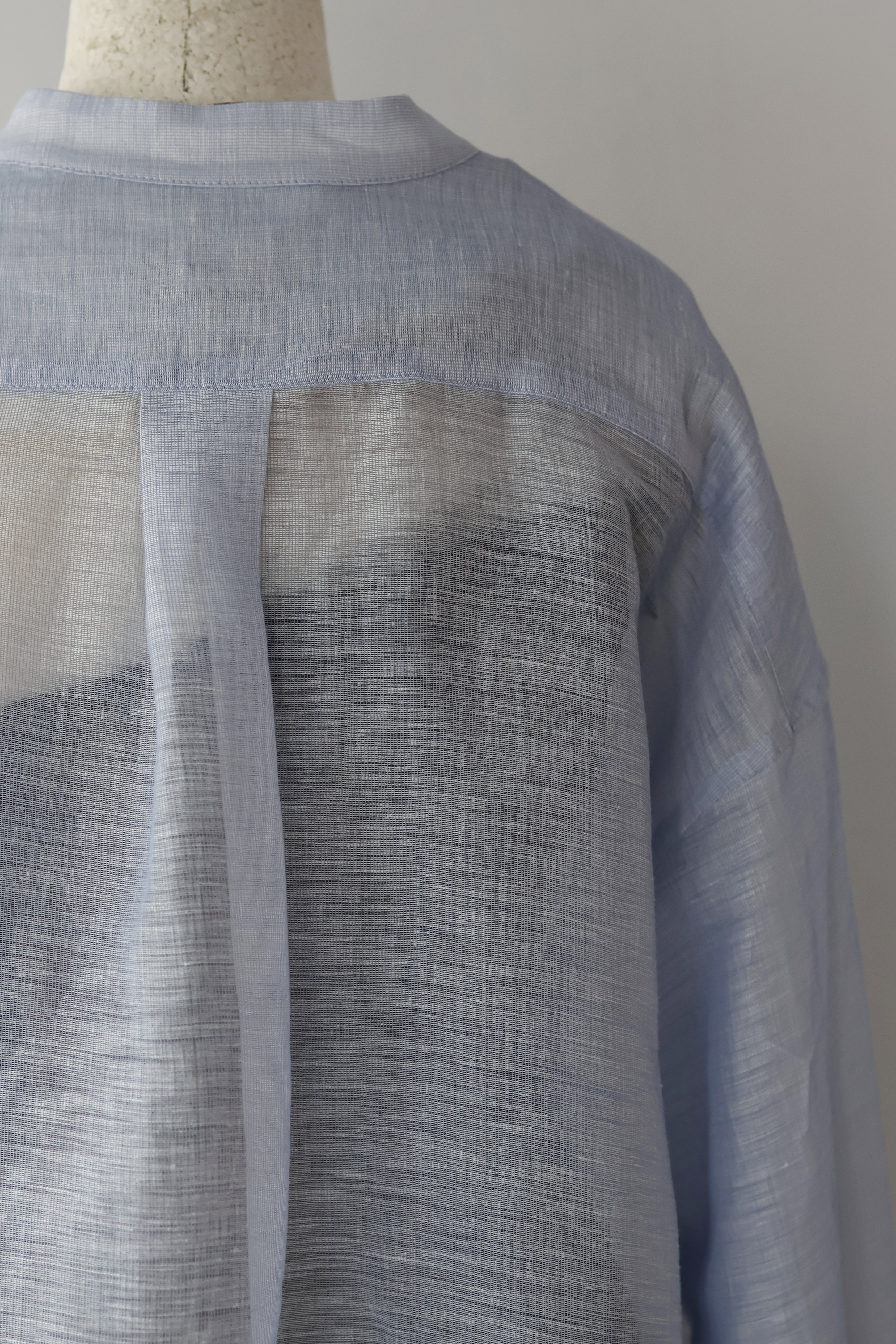 VILLD "Cropped wide shirt" (blue)