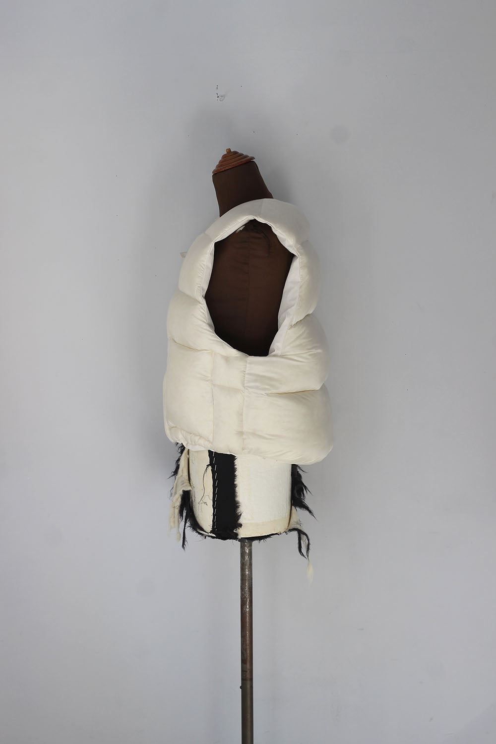 TANAKA "The down vest" (white)