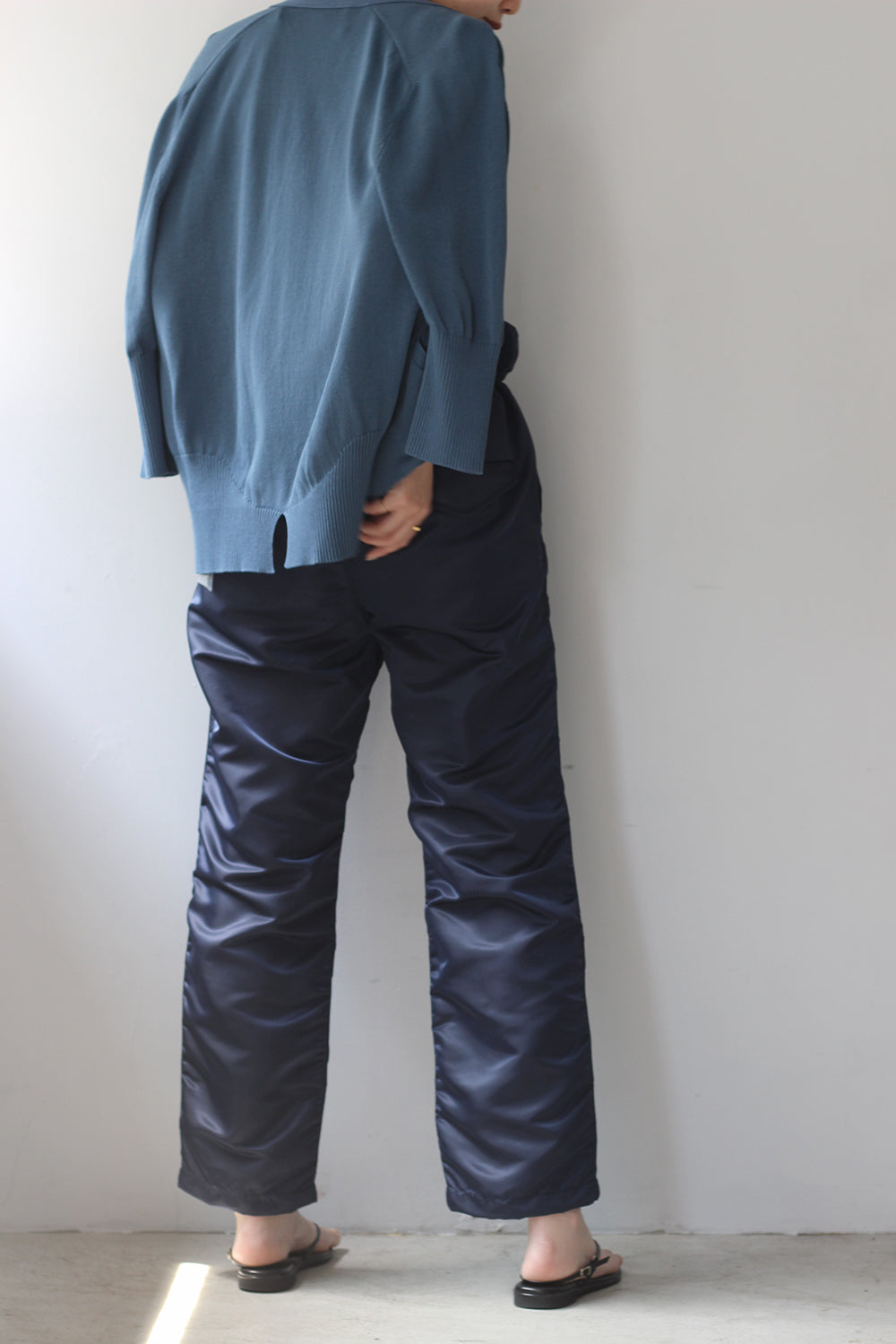 RhodolirioN "WEP Cropped Trousers" (navy)