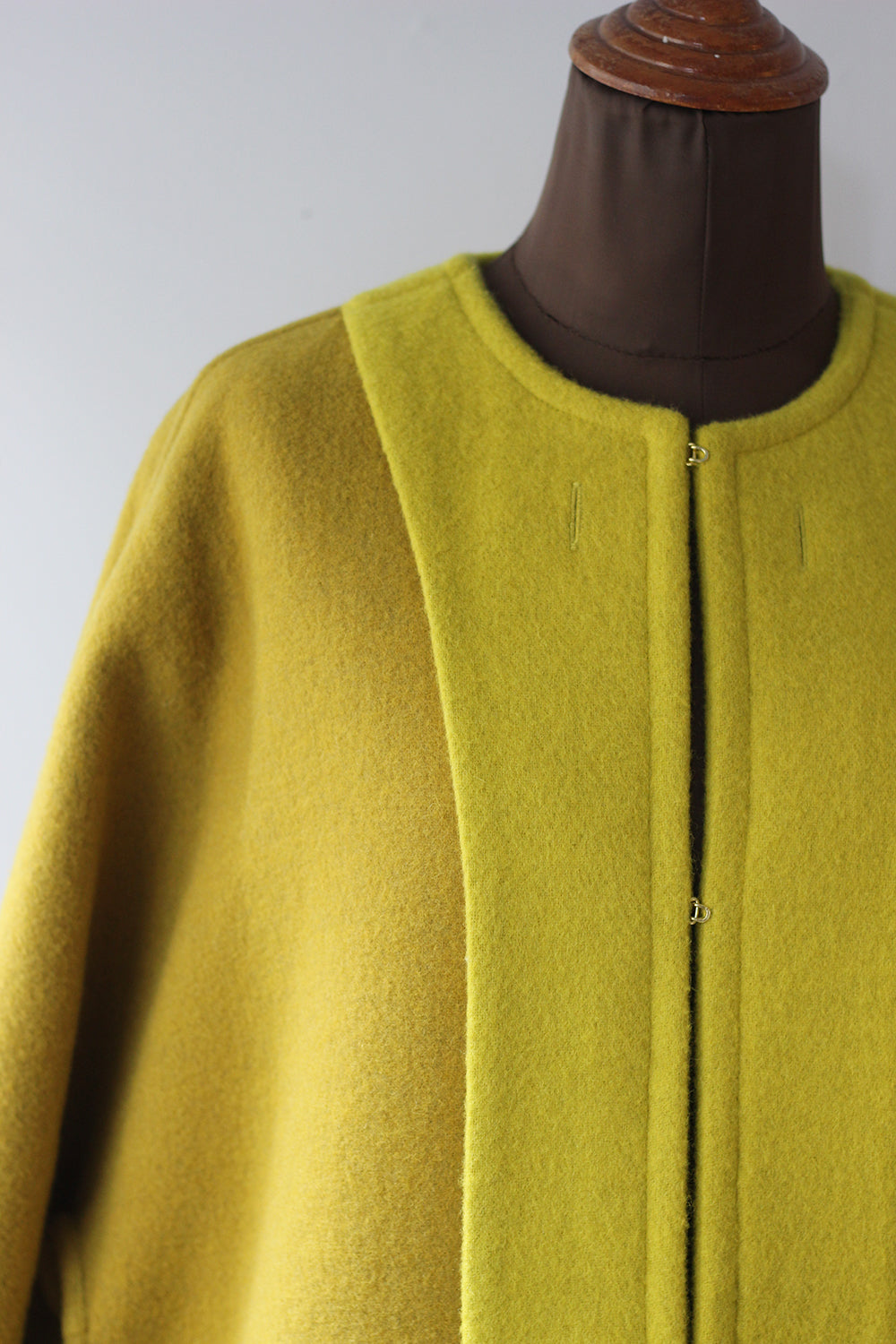 JUN MIKAMI "reversible coat" (yellow)