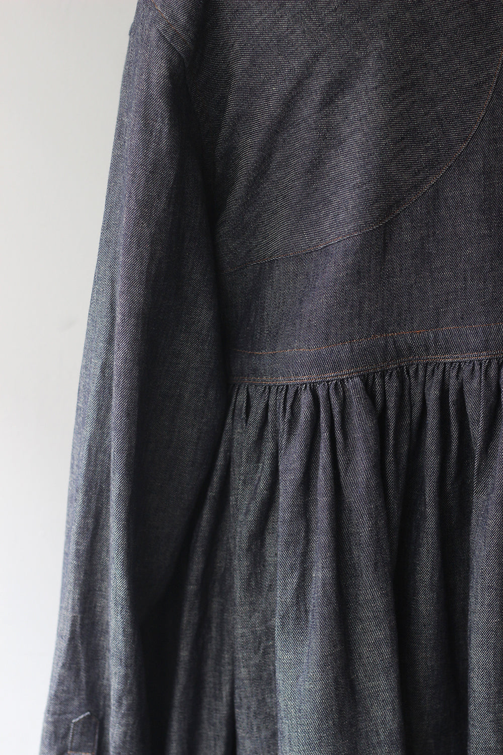 WRYHT "KNOTTED ASYMMETRY FRONT TOP" (indigo)