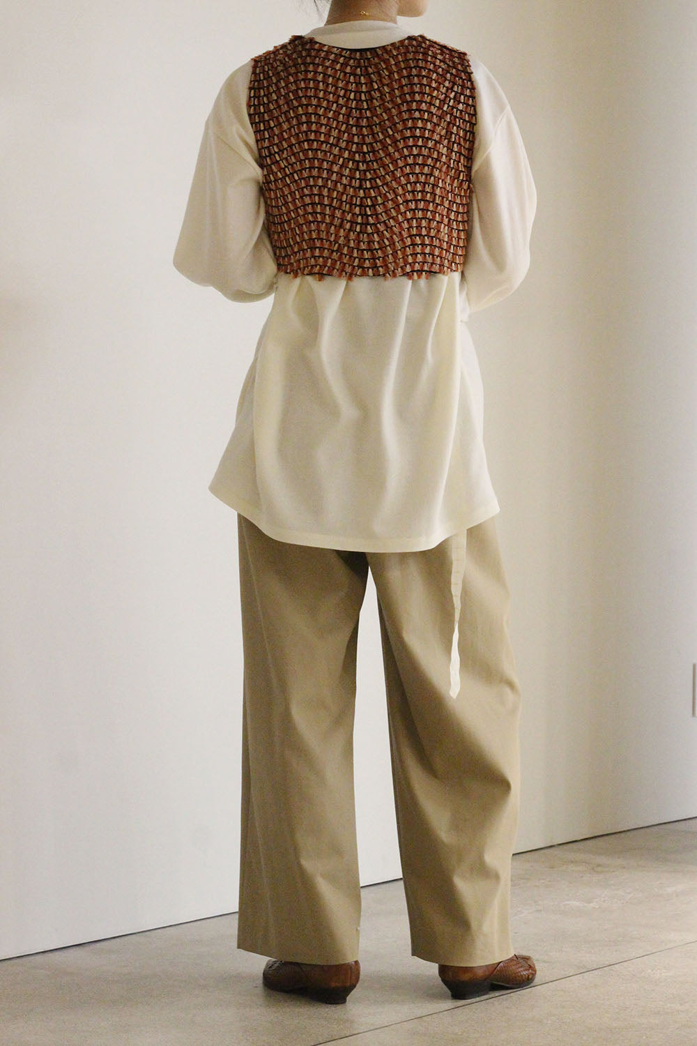 VILLD "chino tuck pants" (beige)