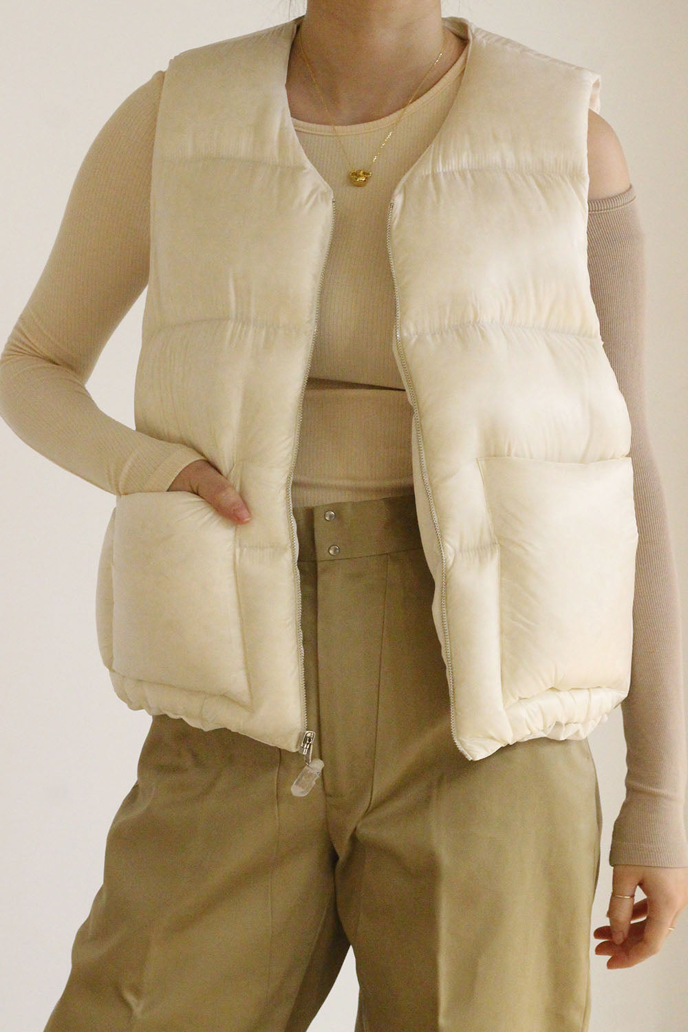 TANAKA "The down vest" (white)