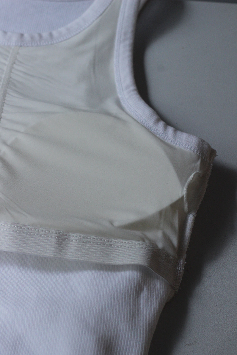 TW "rib tank" (white)