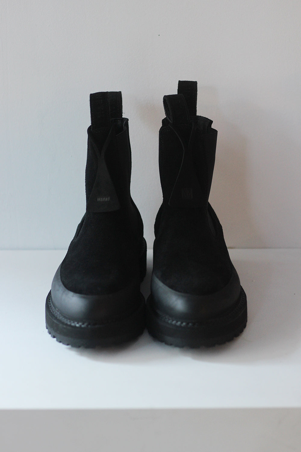 WRYHT "SIDE GORE COUNTRY BOOTS" (black suede)