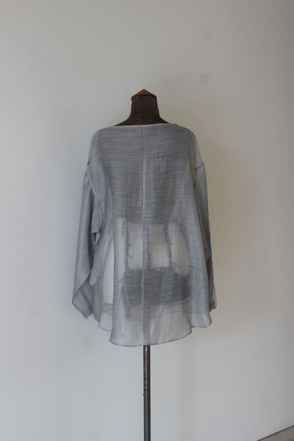 ERiKO KATORi "chanbray organdy top" (gray)