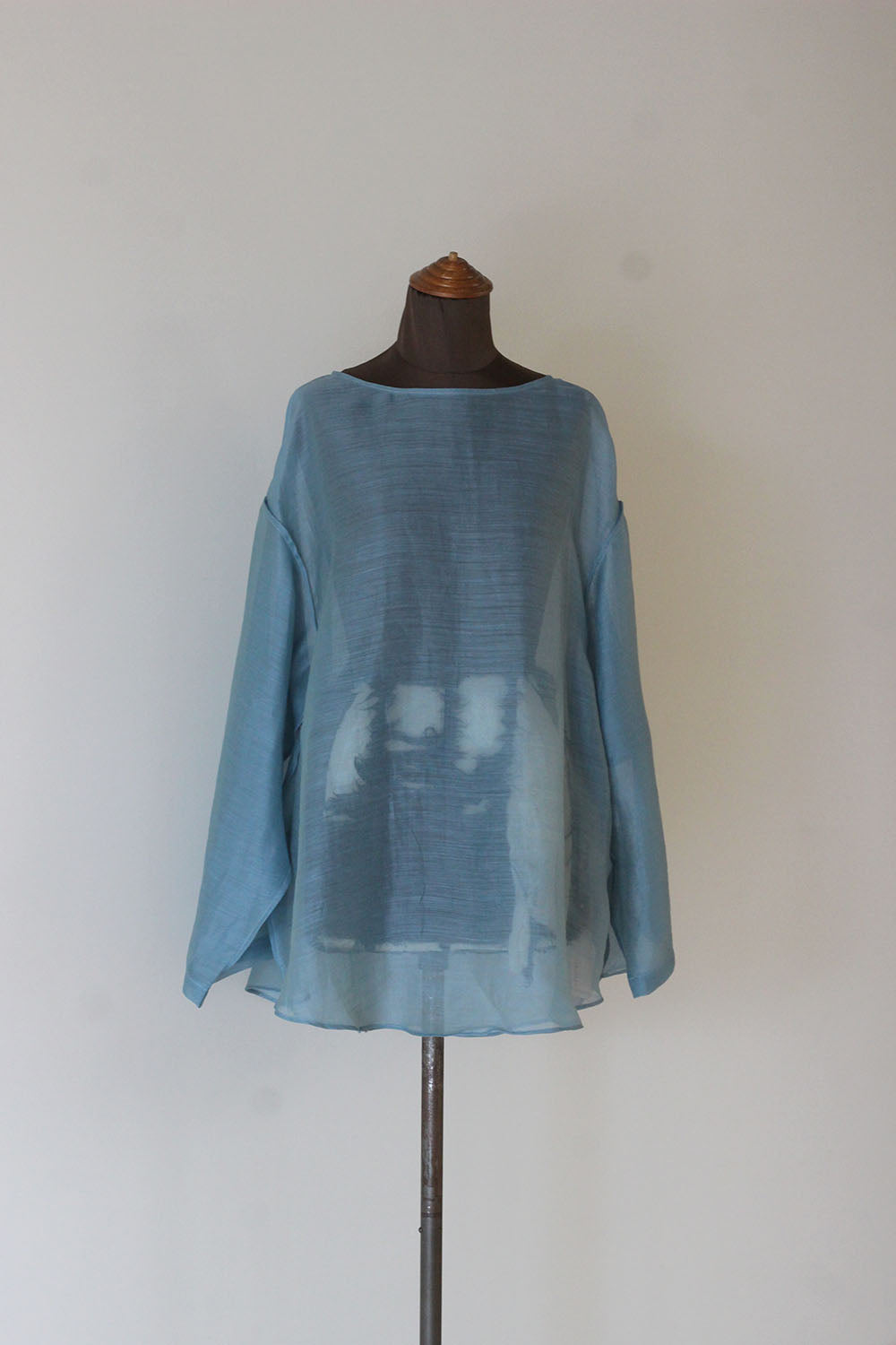 ERiKO KATORi "chanbray organdy top" (blue)