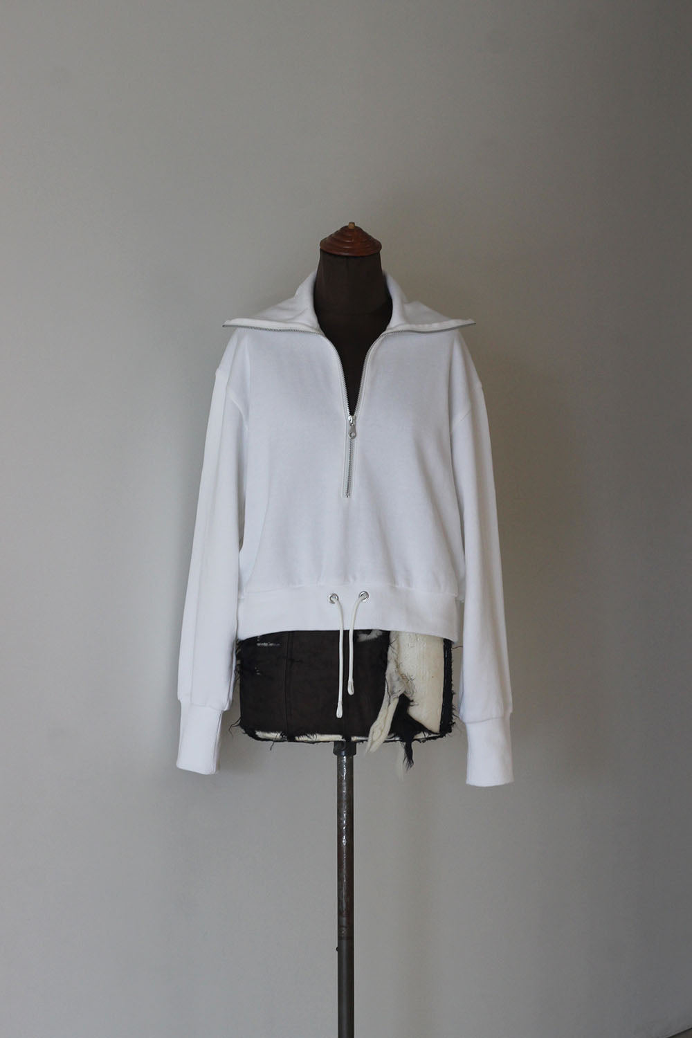 JUN MIKAMI "half zip pullover" (white)