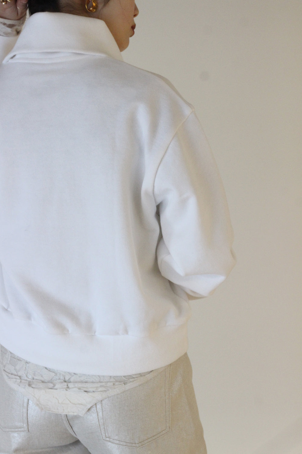 JUN MIKAMI "half zip pullover" (white)