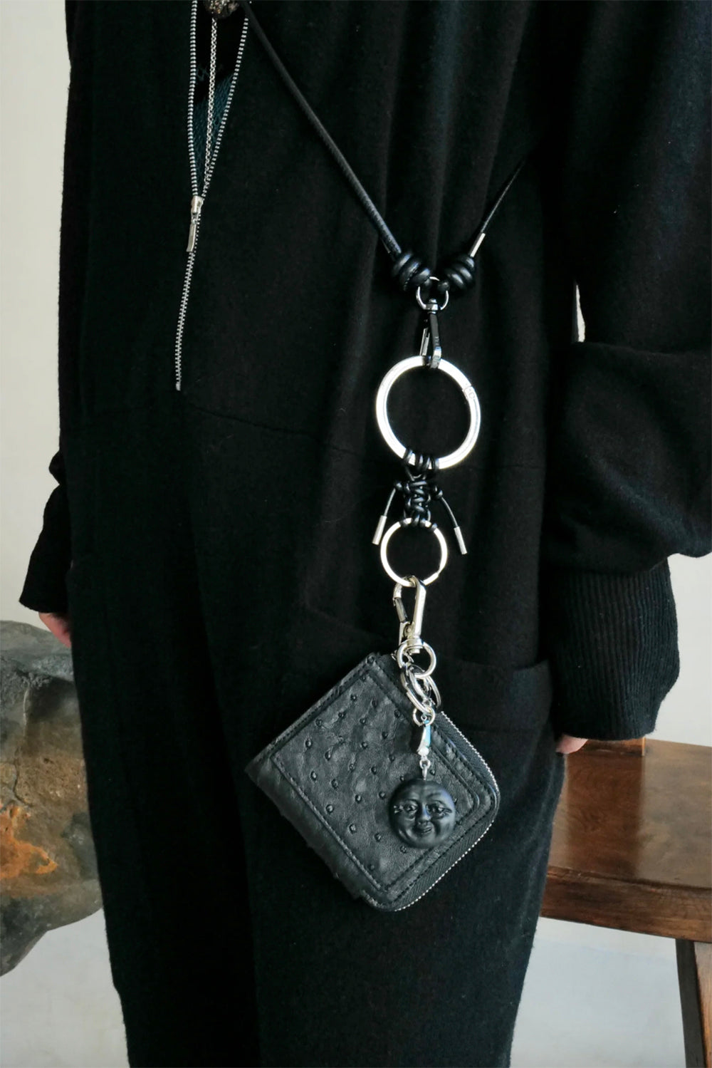 ITTI "HERRIE PHONE STRING / STCOW" (black)