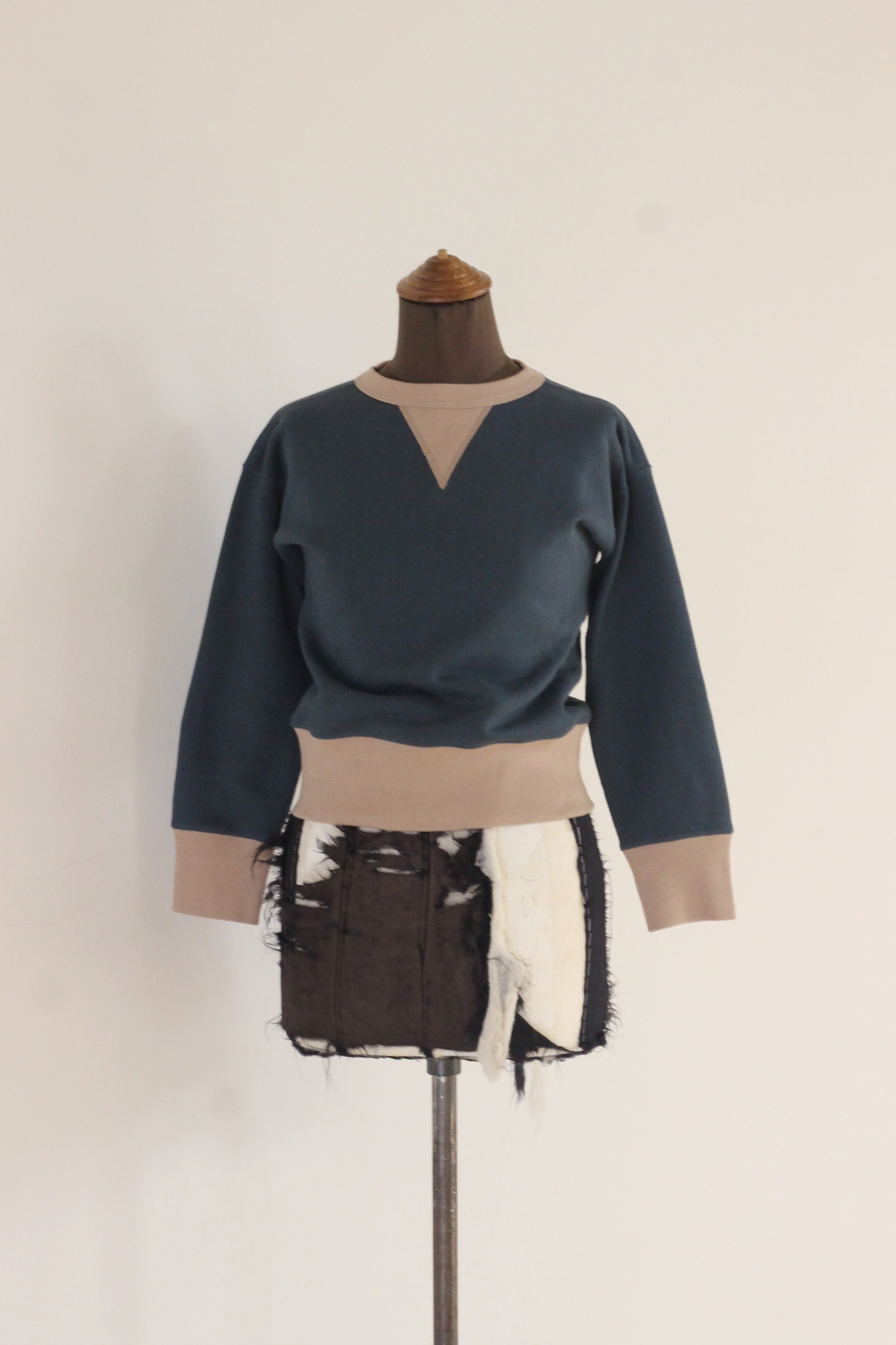 fifi "set in sleeve sweat" (2tone green)