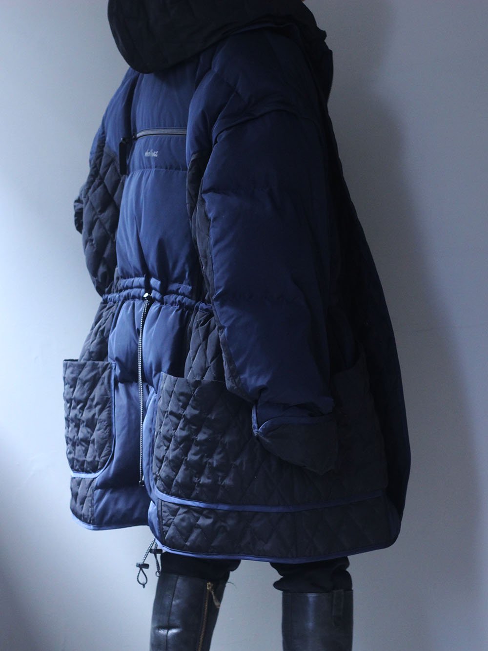 JUN MIKAMI × WILD THINGS “down jacket (navy/black) "