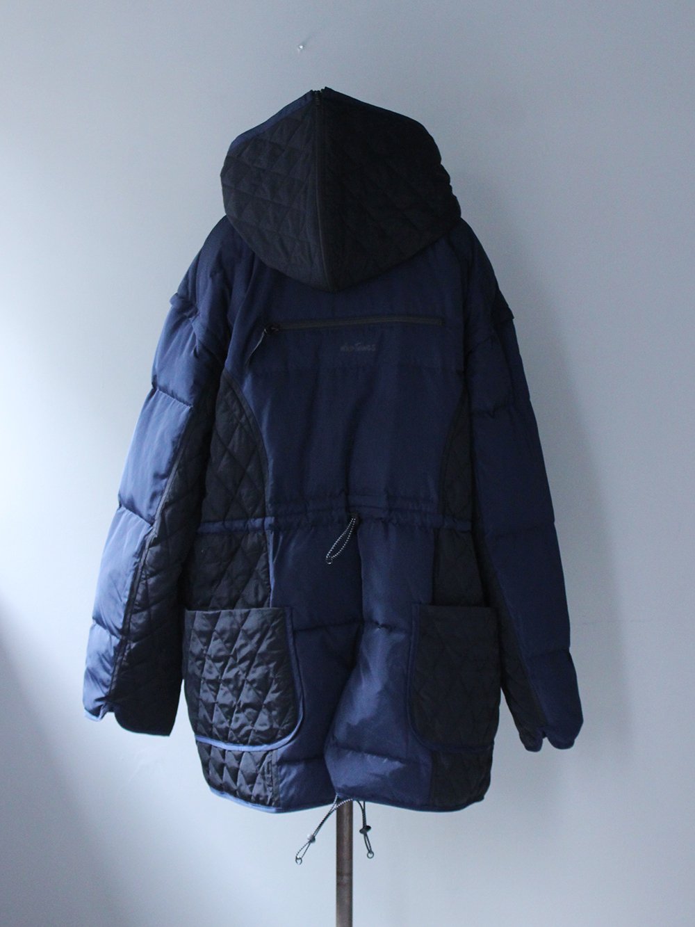 JUN MIKAMI × WILD THINGS “down jacket (navy/black) "