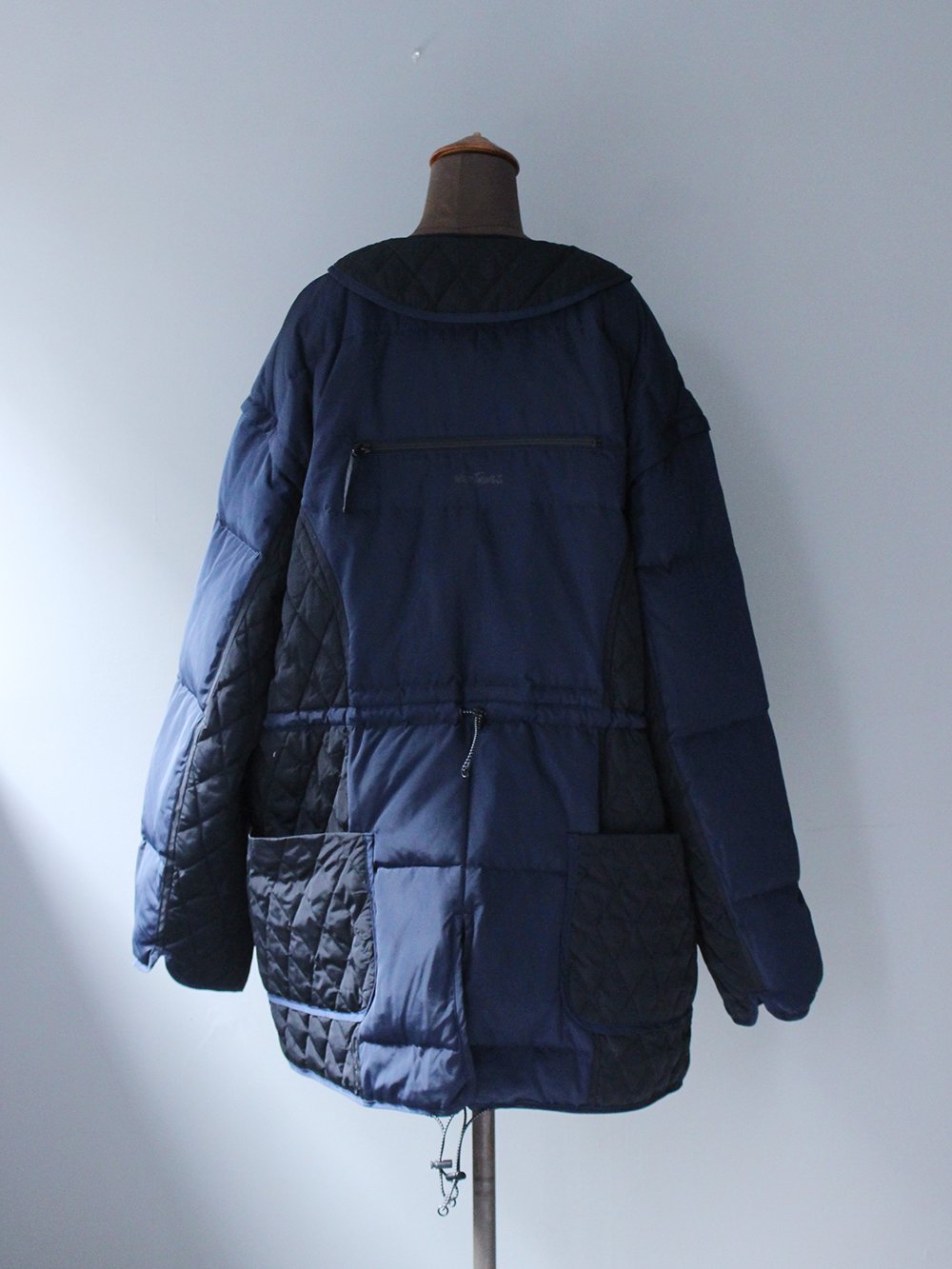 JUN MIKAMI × WILD THINGS “down jacket (navy/black) 