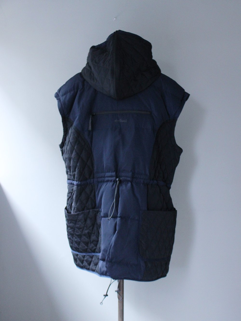 JUN MIKAMI × WILD THINGS “down jacket (navy/black) "