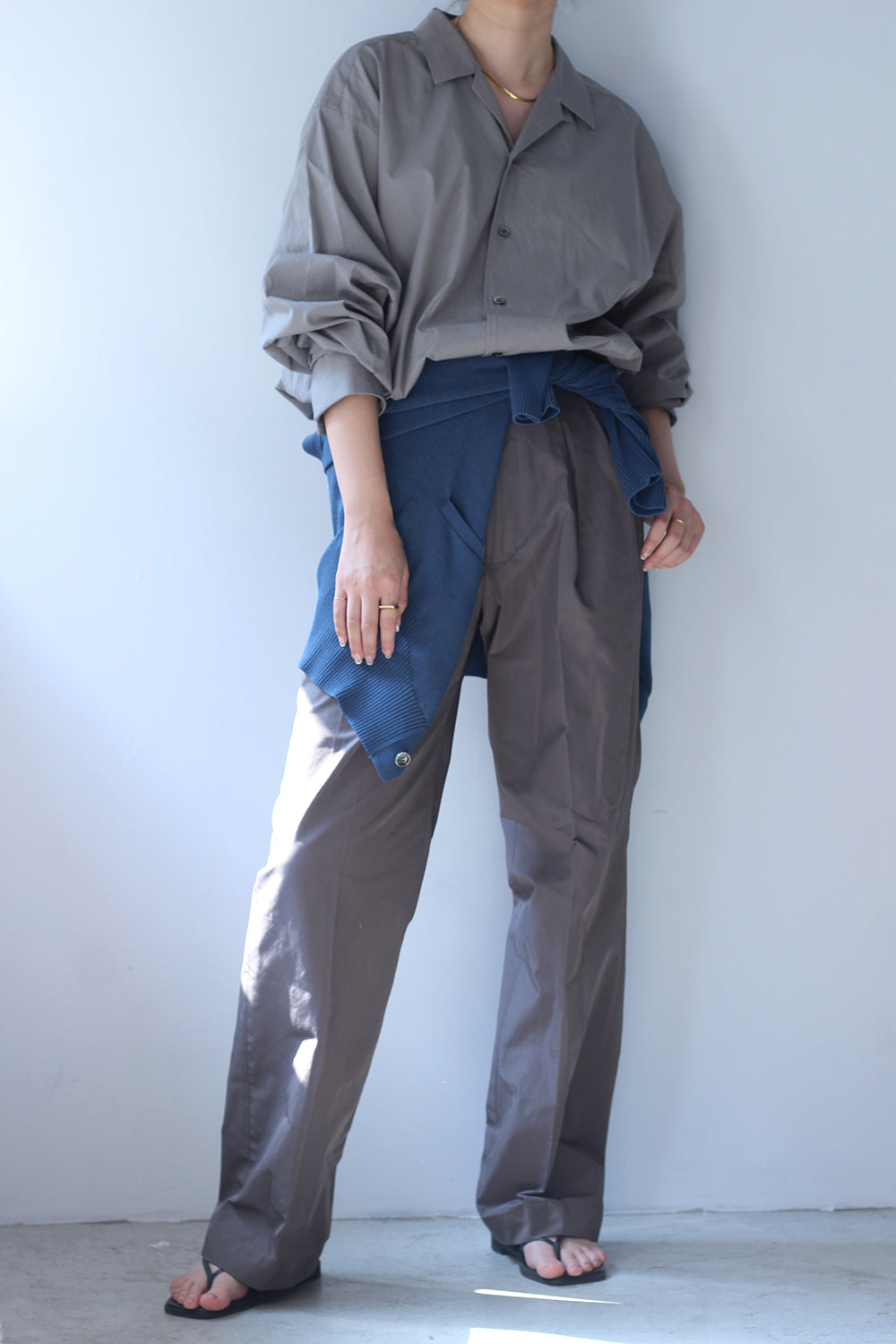 JUN MIKAMI "slacks" (charcoal)