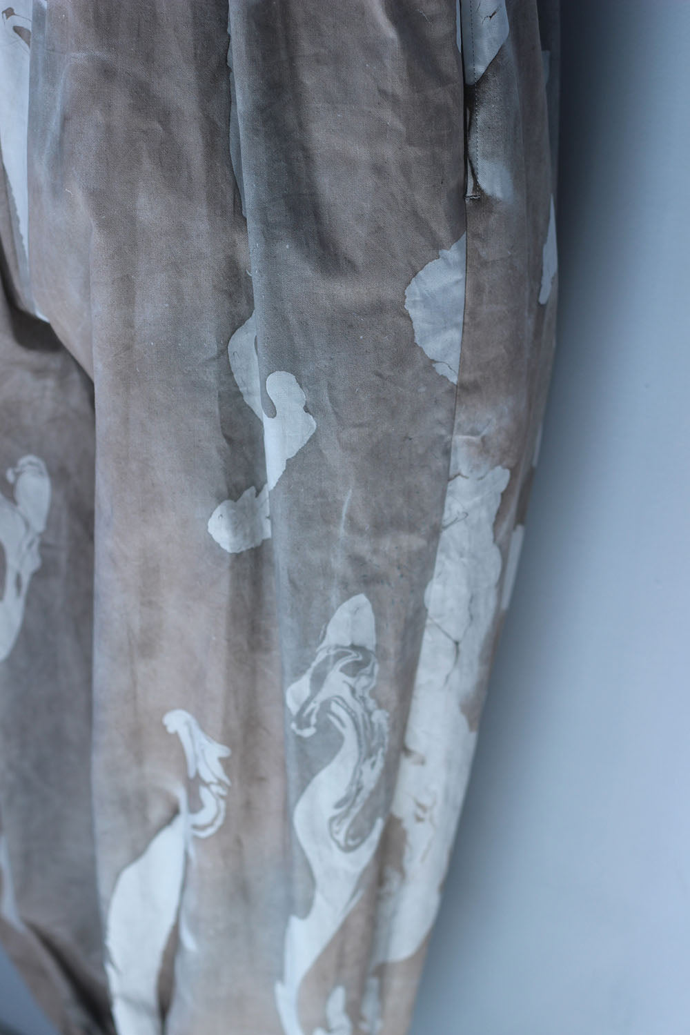 ERiKO KATORi "suminagashi cotton harem jumpsuit" (brown)