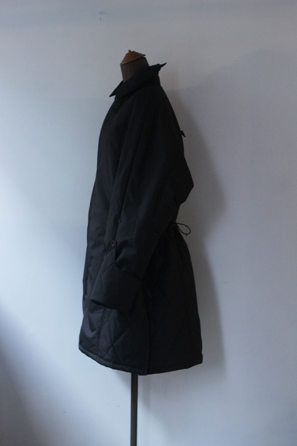 JUN MIKAMI×WILD THINGS ”shell padet coat” (black)