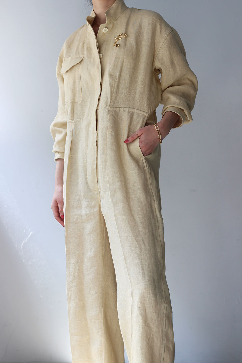 WRYHT "OFFSET FRONT COLONIAL SUITS" (butter)