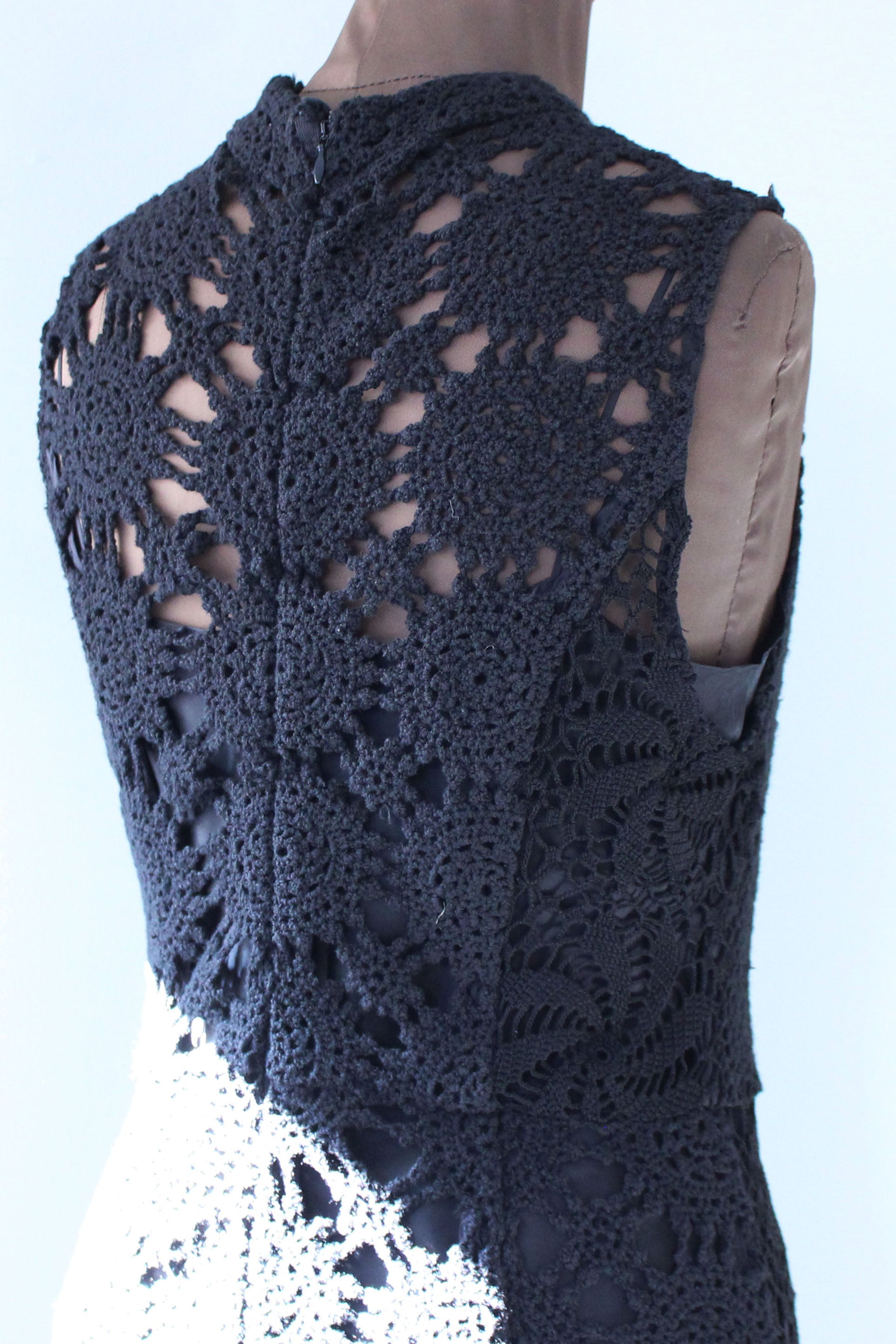 MALION vintage “crochet lace high neck dress (black)”