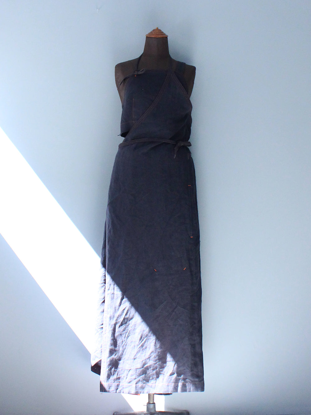 JUN MIKAMI “ linen apron combination (charcoal) “