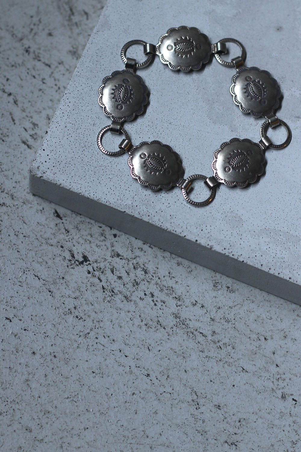 silver jewelry “ NKL Concho Link Bracelet Oval ”