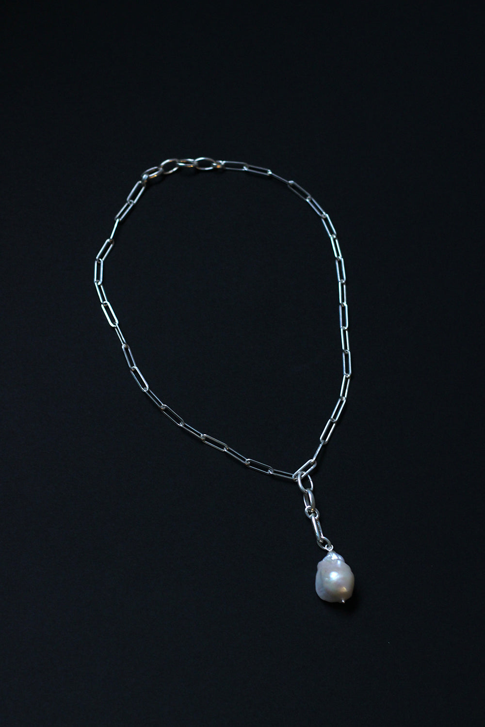 Garden of eden "CONNECT BAROQUE PEARL CHARM & PC CHAIN NECKLACE"