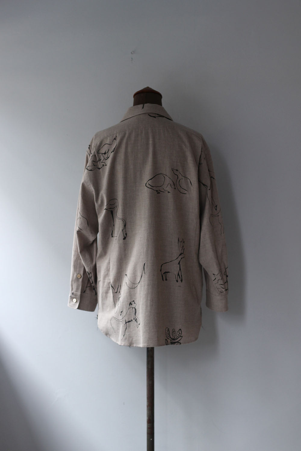 WRYHT "ONE-PIECE COLLAR BLOUSE" (mink)
