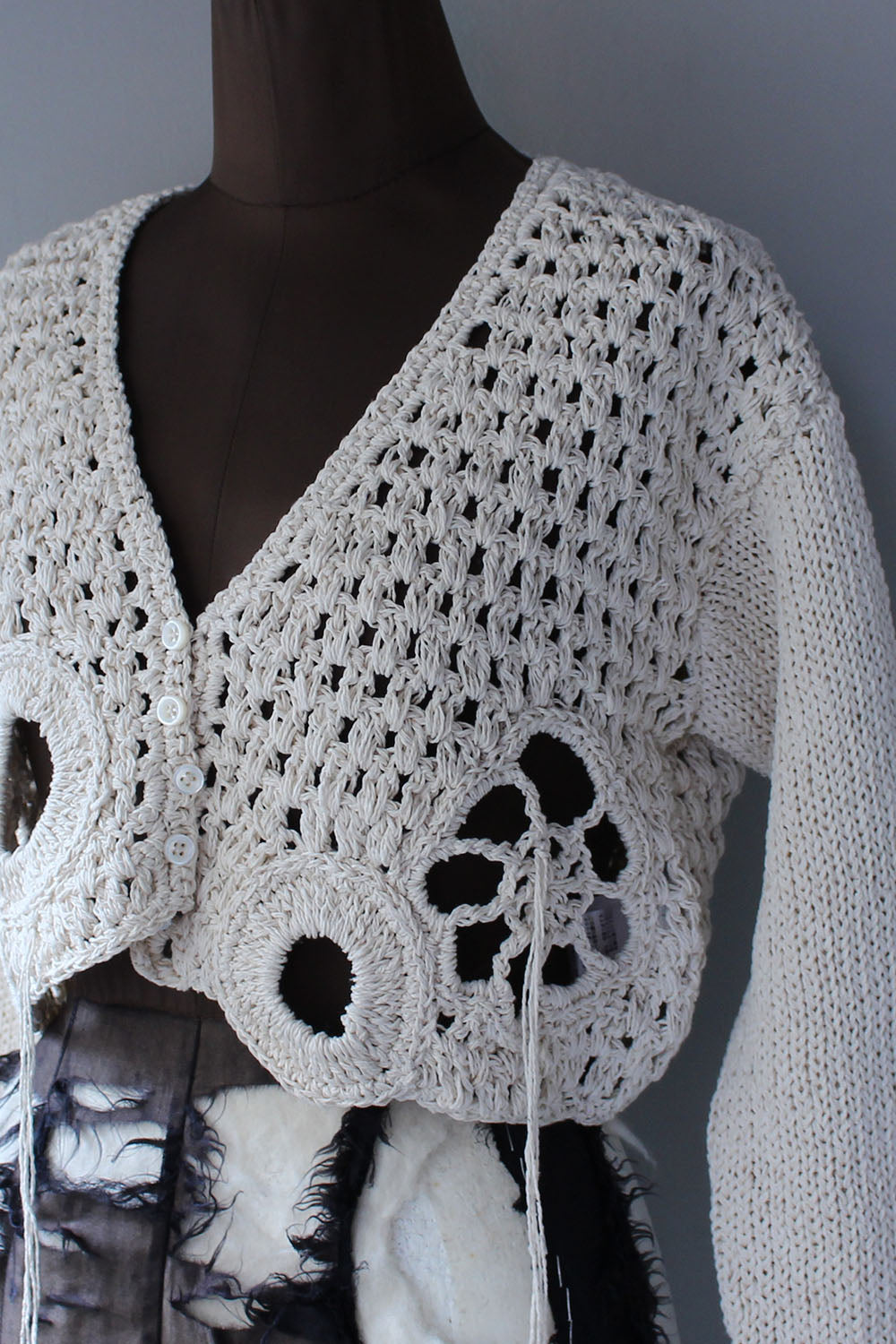 ERiKOKATORi “motif konjac hand knit cardigan (natural)” – lillt-store
