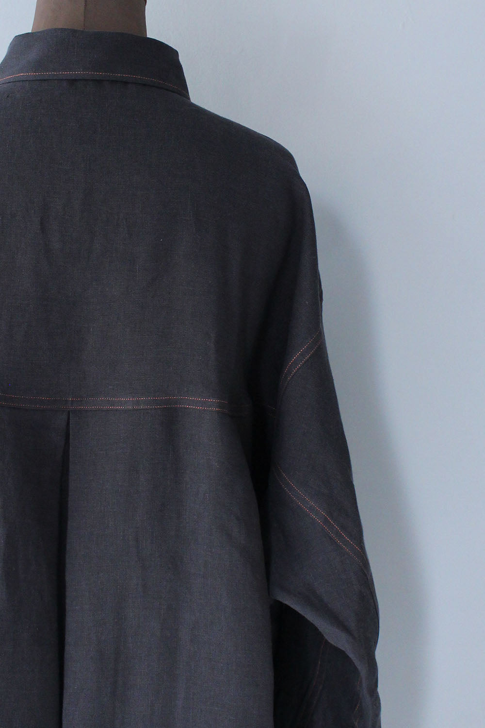 JUN MIKAMI “ linen shirt (charcoal) “