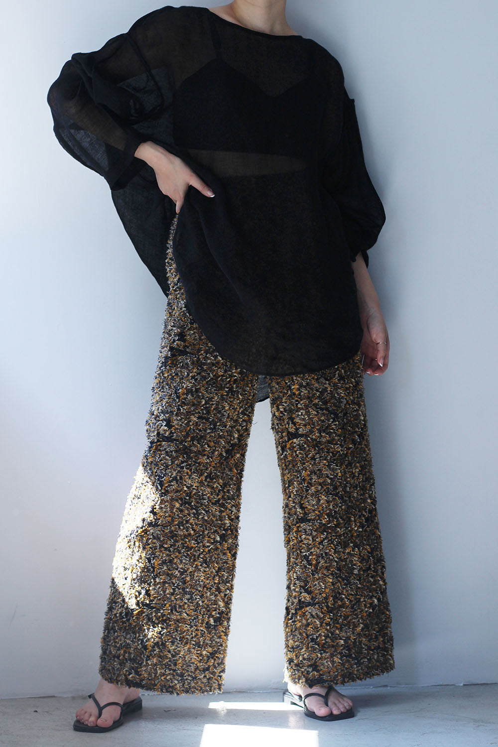 ERiKO KATORi "stone cut jacquard pants" (black)